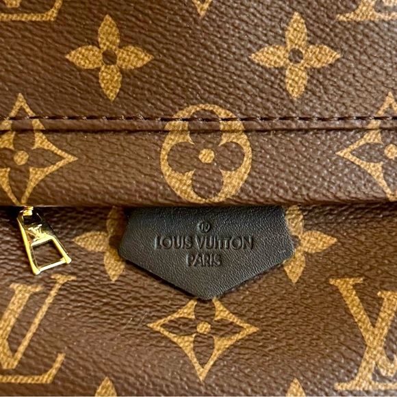 💖 Louis Vuitton PALM SPRING MINI BACKPACK     ‼️GREAT COND‼️ - Picture 8 of 14